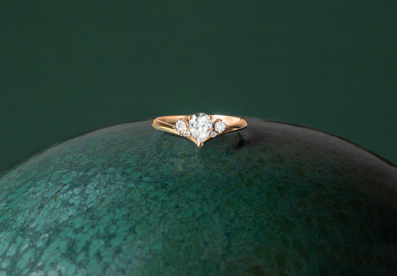 Précieuse Joaillerie photographie creative packshot by les Gauchers Studio